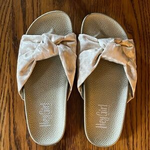 NWT Hey Girl Leopard Print Sandals by Corky Size 6